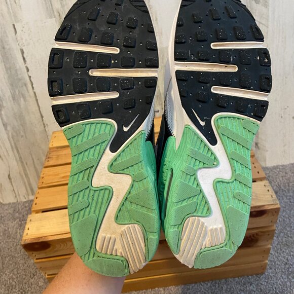 CLEARANCE! Nike Women's Size 8 Air Max Excee Sneakers White Green Glow Shoes - Picture 8 of 12